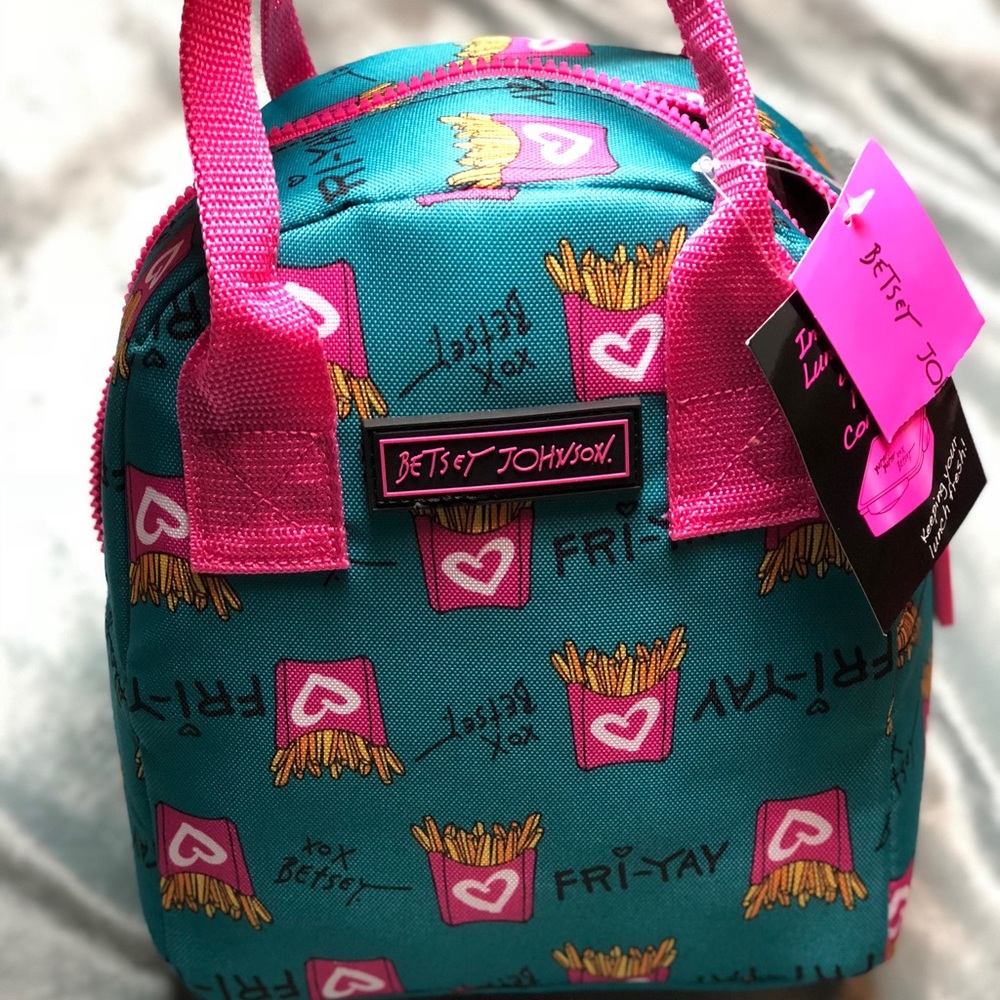 🎀NEW🎀 Betsy Johnson lunch tote!